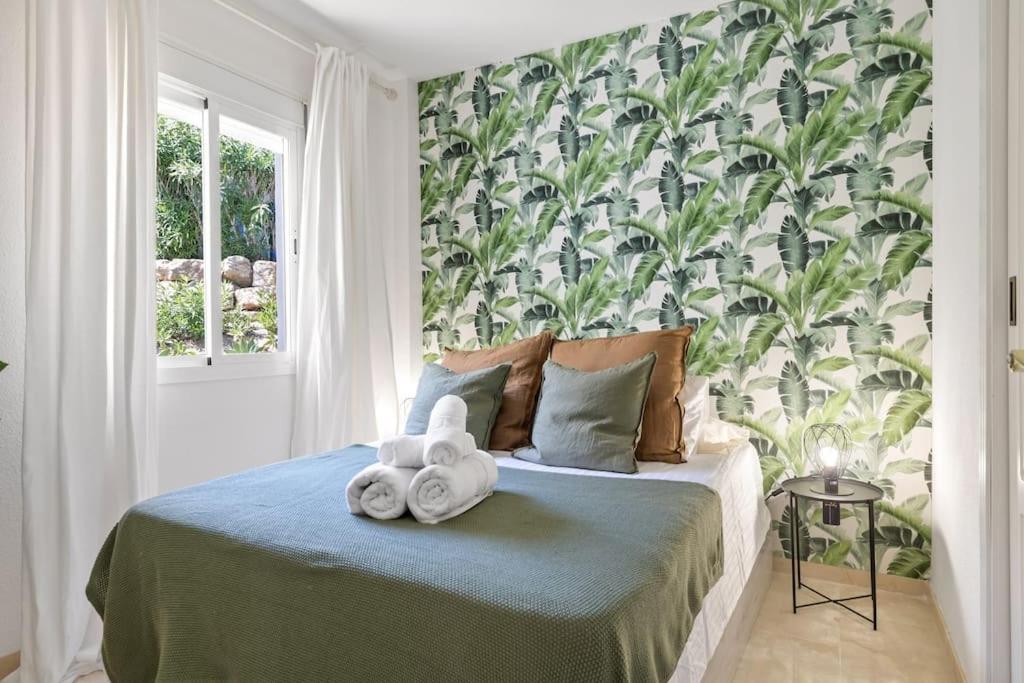 Beautiful 3 Bed Stylish & Cozy Apartment - Susanna Suite Mijas Εξωτερικό φωτογραφία